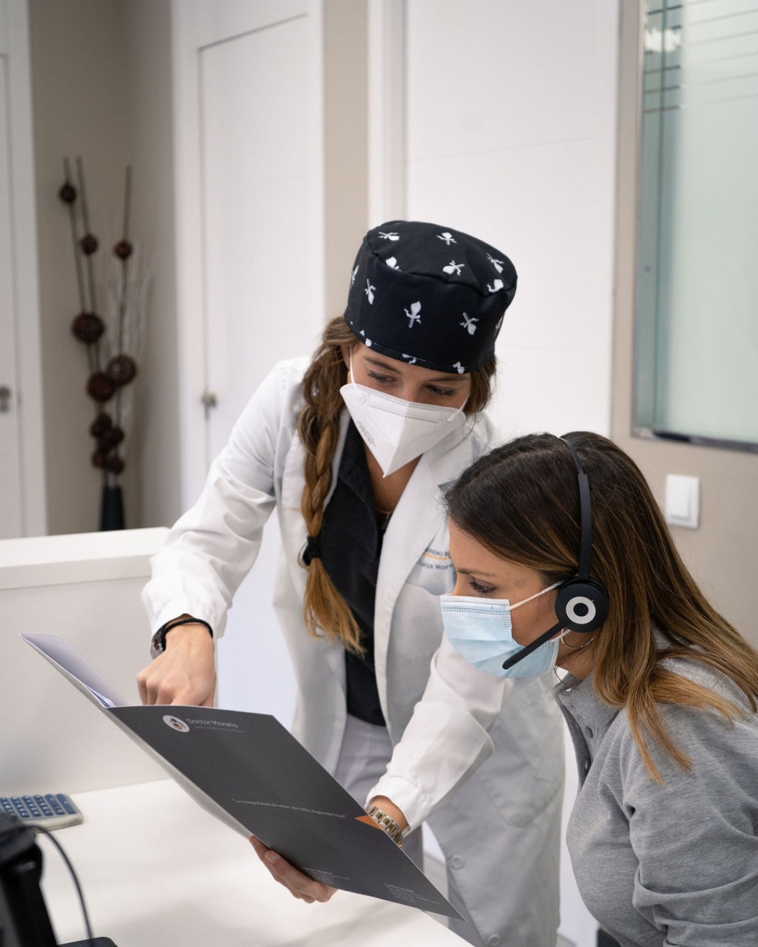 En Clínica Doctor Moreno, comenzamos la semana con la mayor organización para atender cada sonri